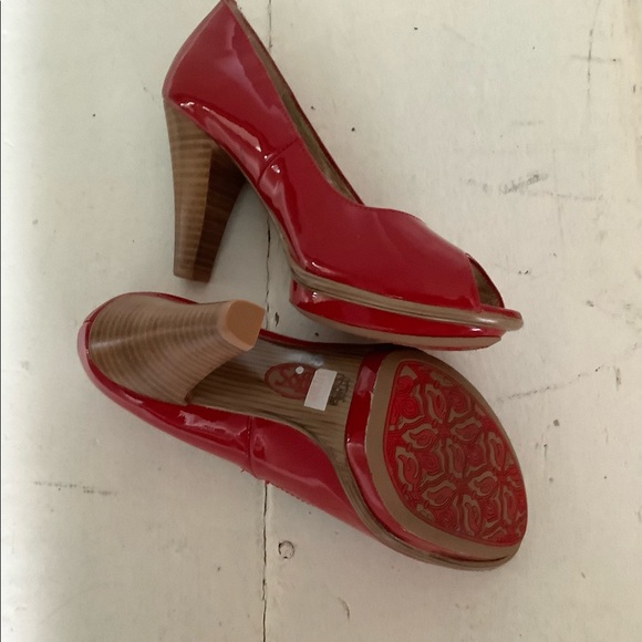 Söfft lipstick new red platform heels leather size 6 5.5 - Picture 3 of 3